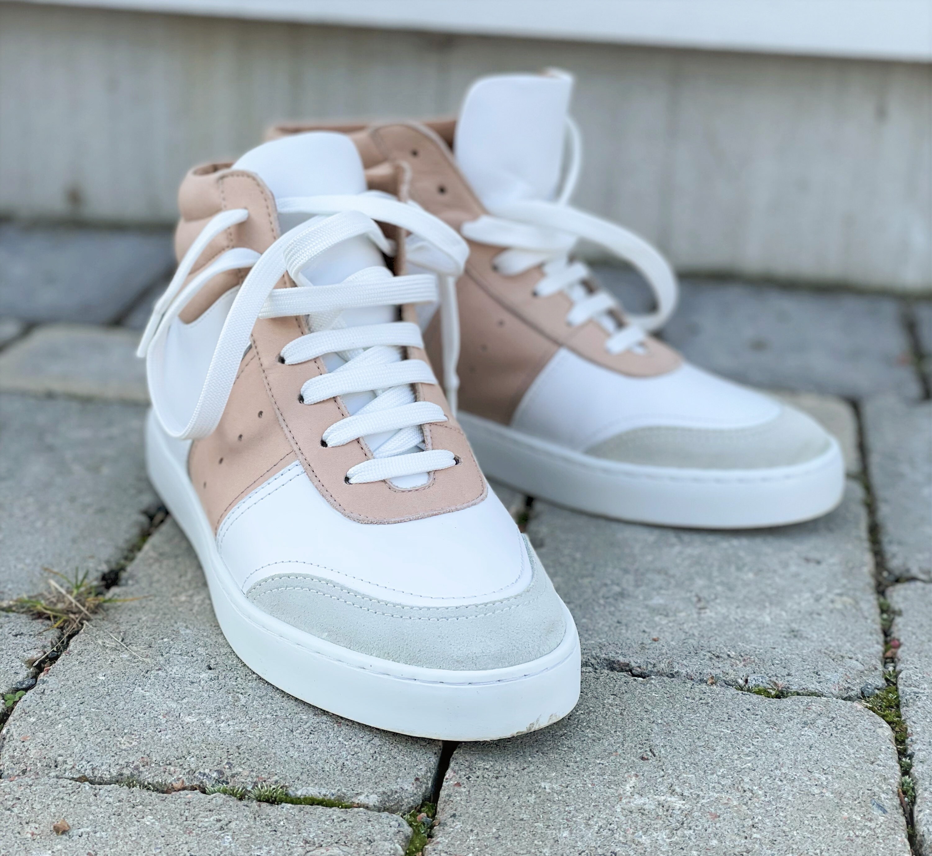 Base high sneaker - white/beige