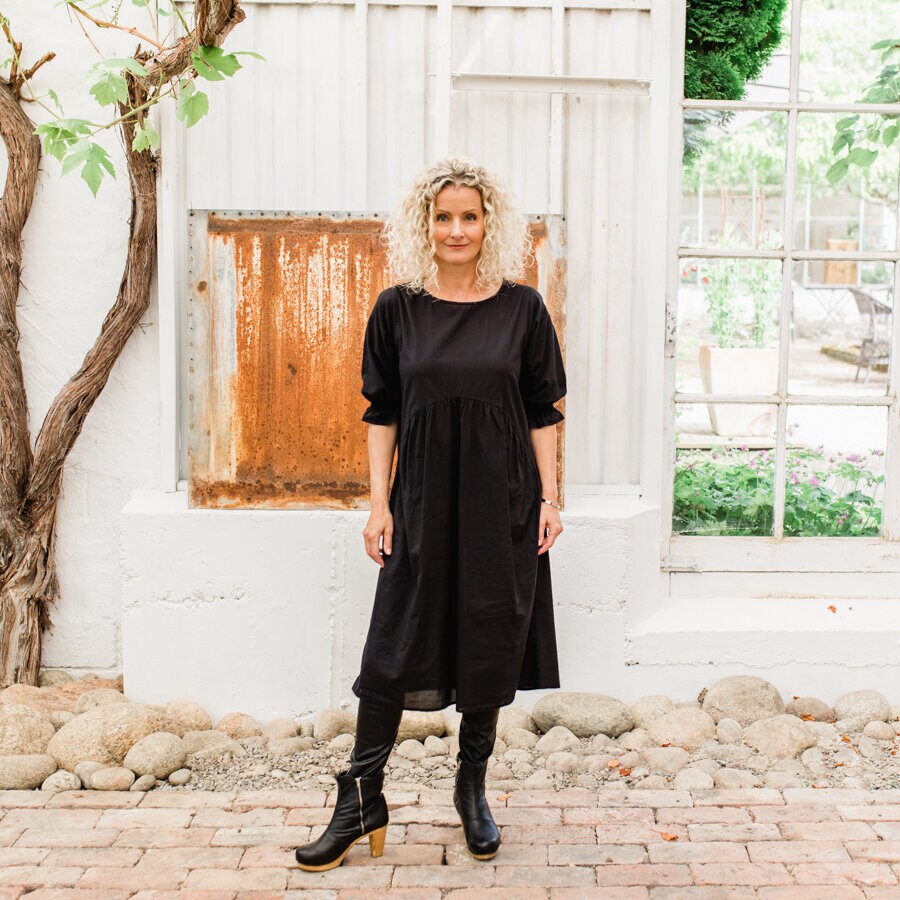 Member dress - black