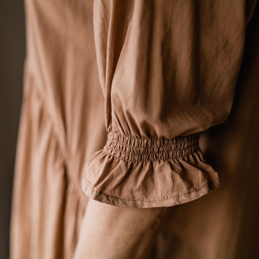 Member dress - lion brown