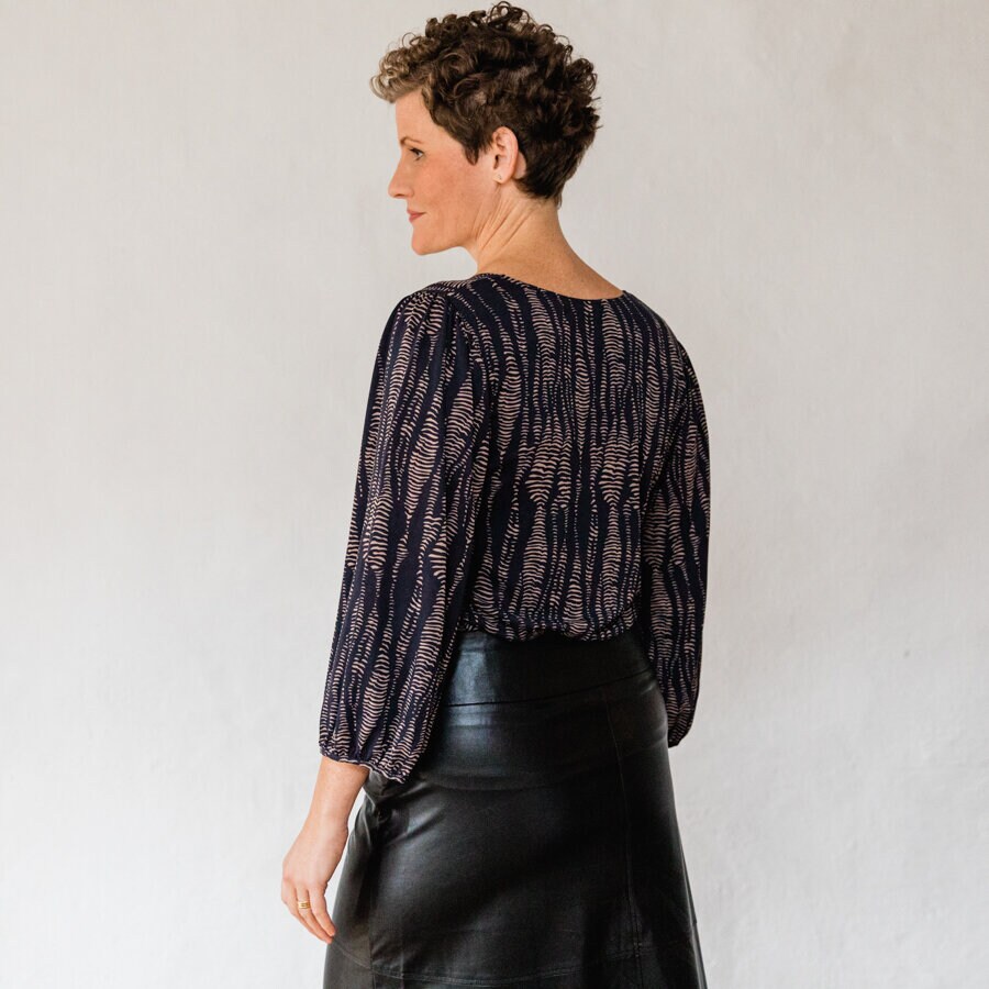 Line blouse - collin dark nights