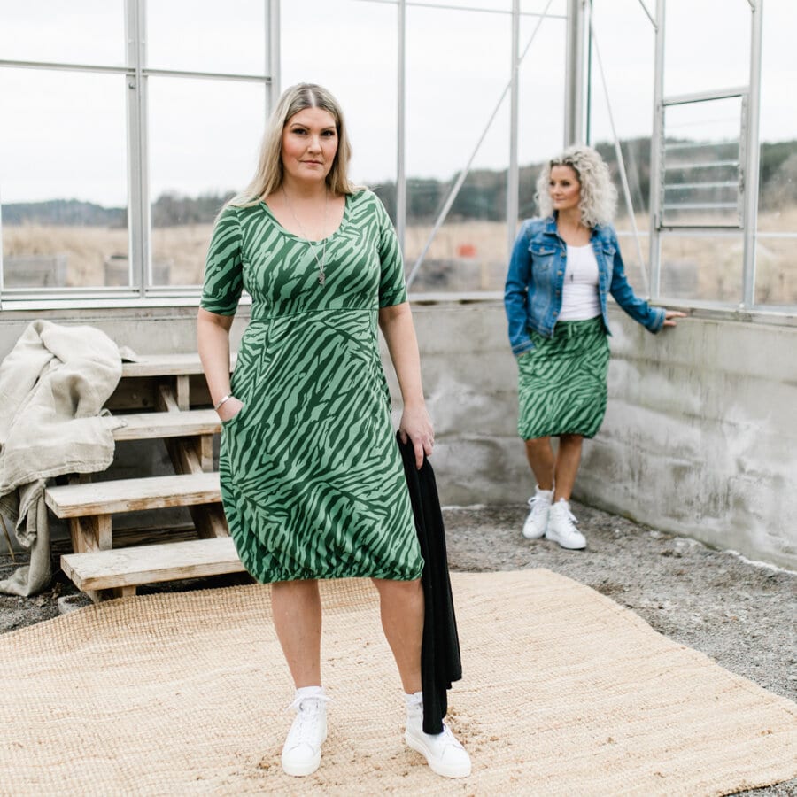 Make a wish dress II sj - taylor ivy green