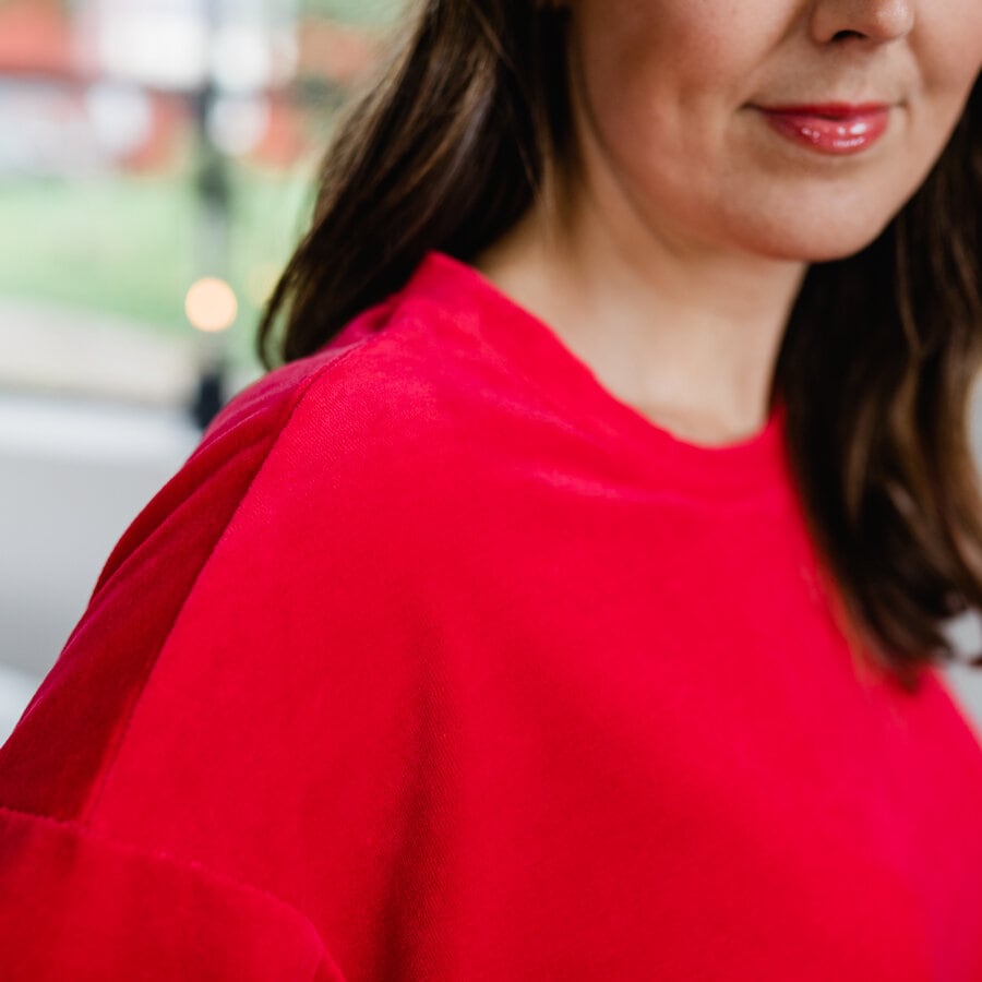 Flow sweater - sharp red