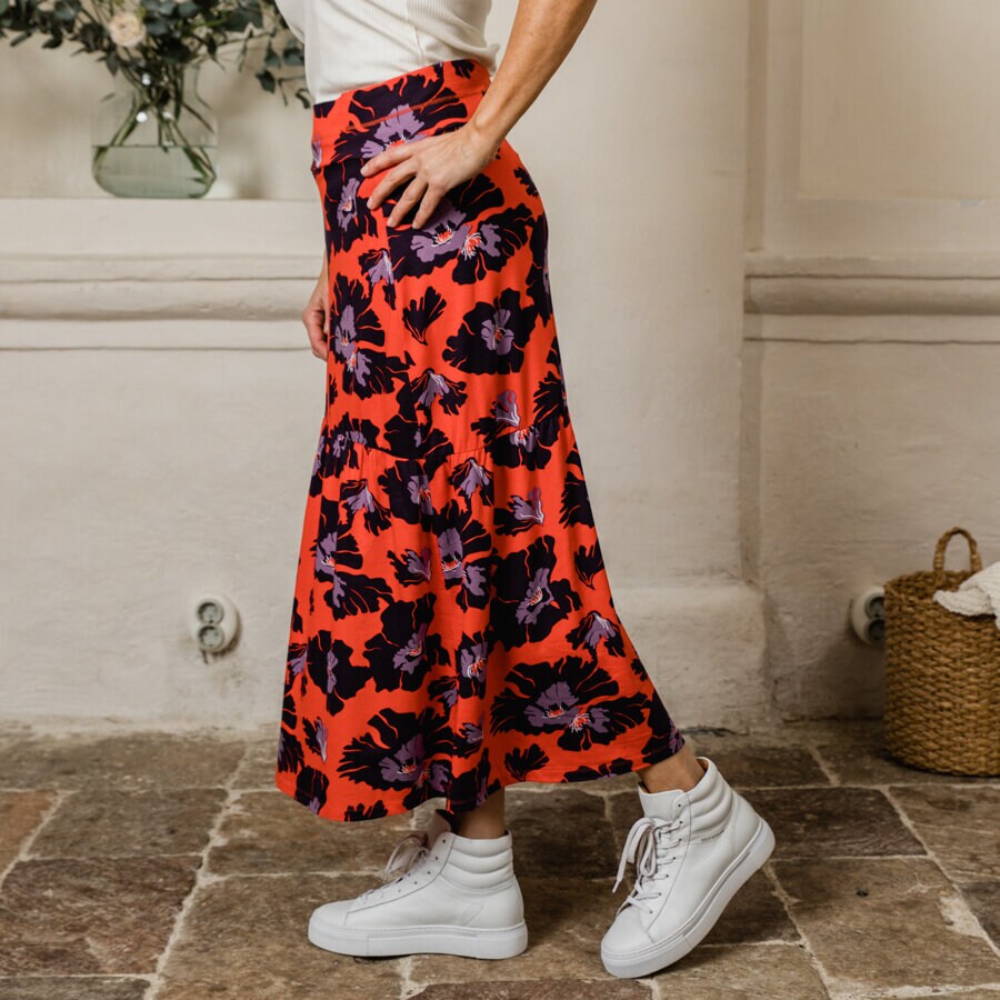 Rosie skirt - tonga soft red