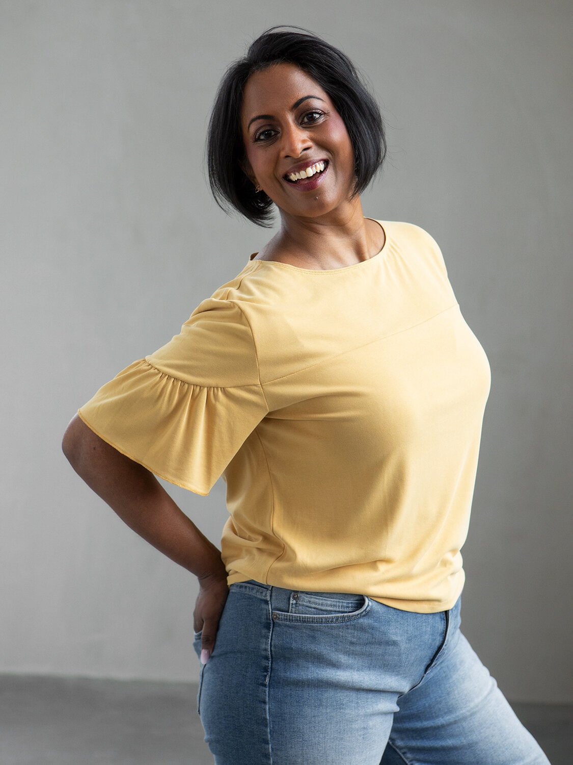 Dressy top - lily yellow