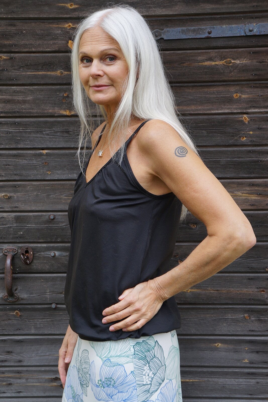 Rich singlet - black