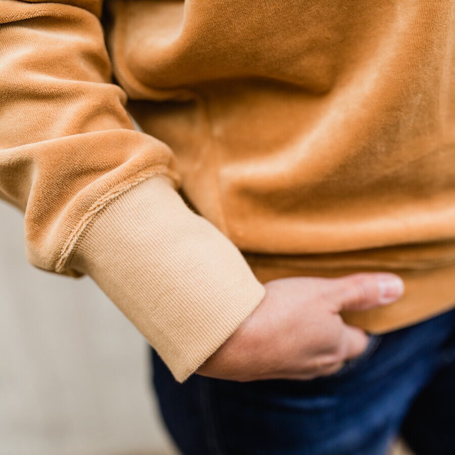 Mimmi velour sweater - soft caramel
