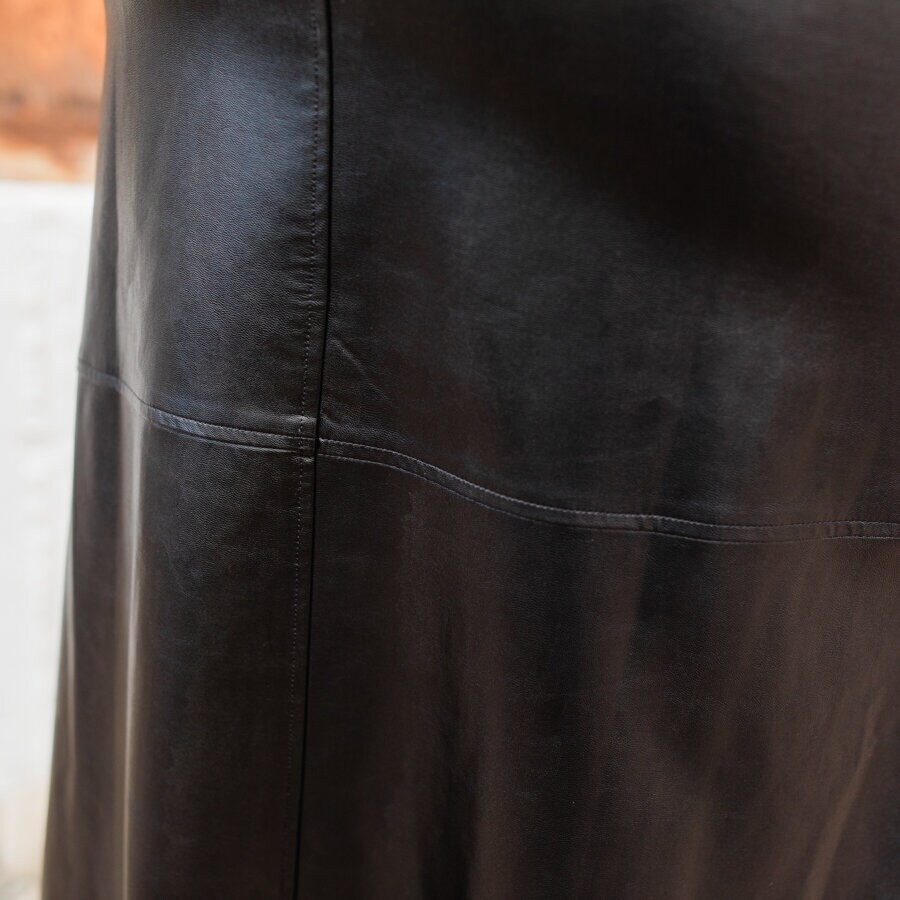 Point skirt - black