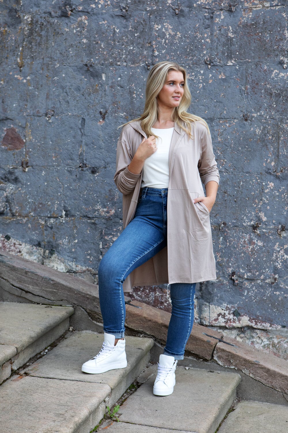 Bilbao cardie - warm sand