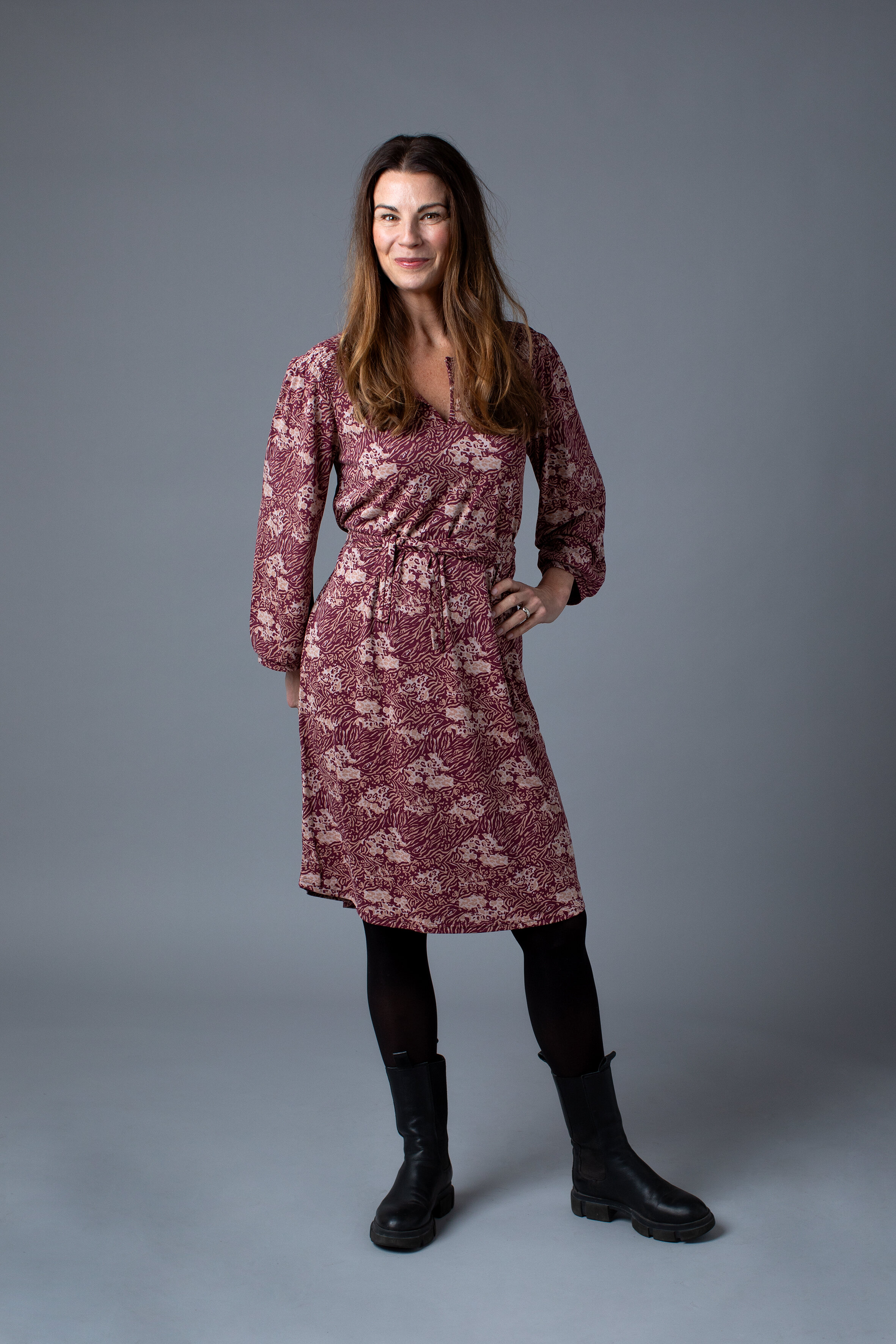 Podium dress - novel fig red
