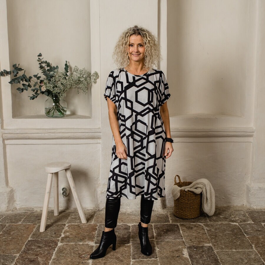Alpha dress - area white