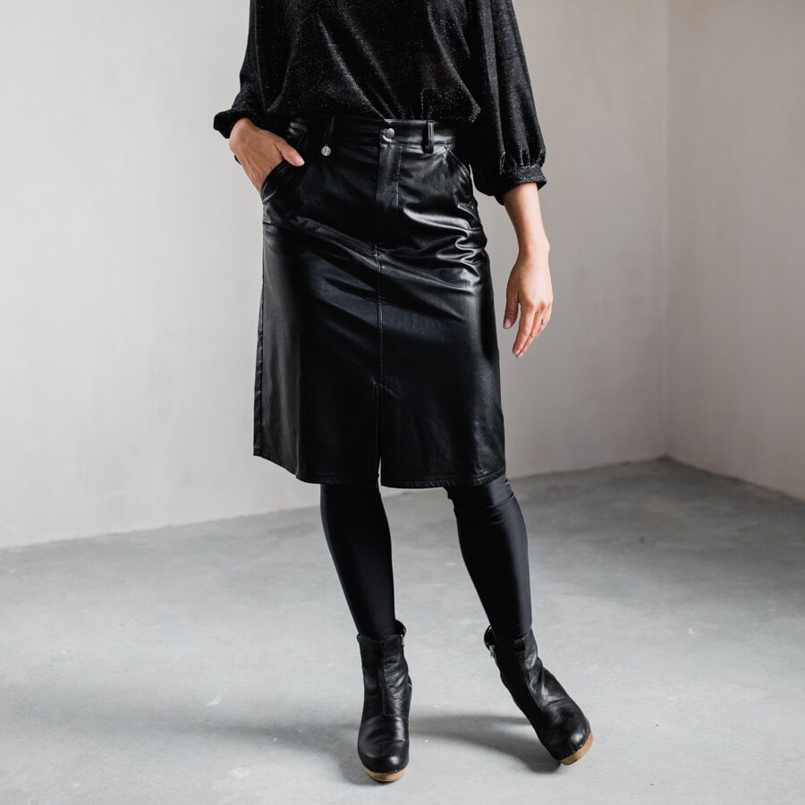Apart skirt - black