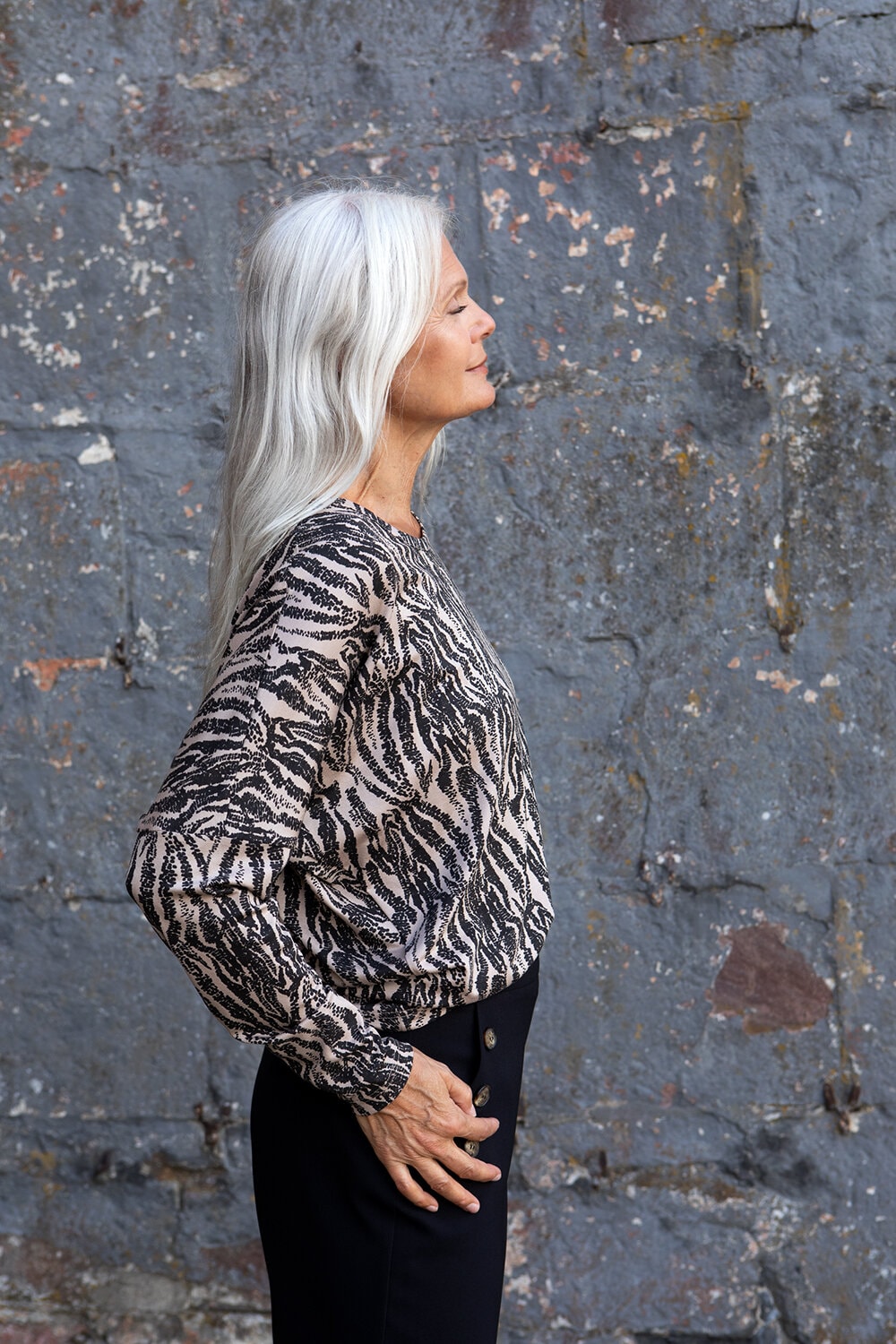 Believe top - akacia warm sand