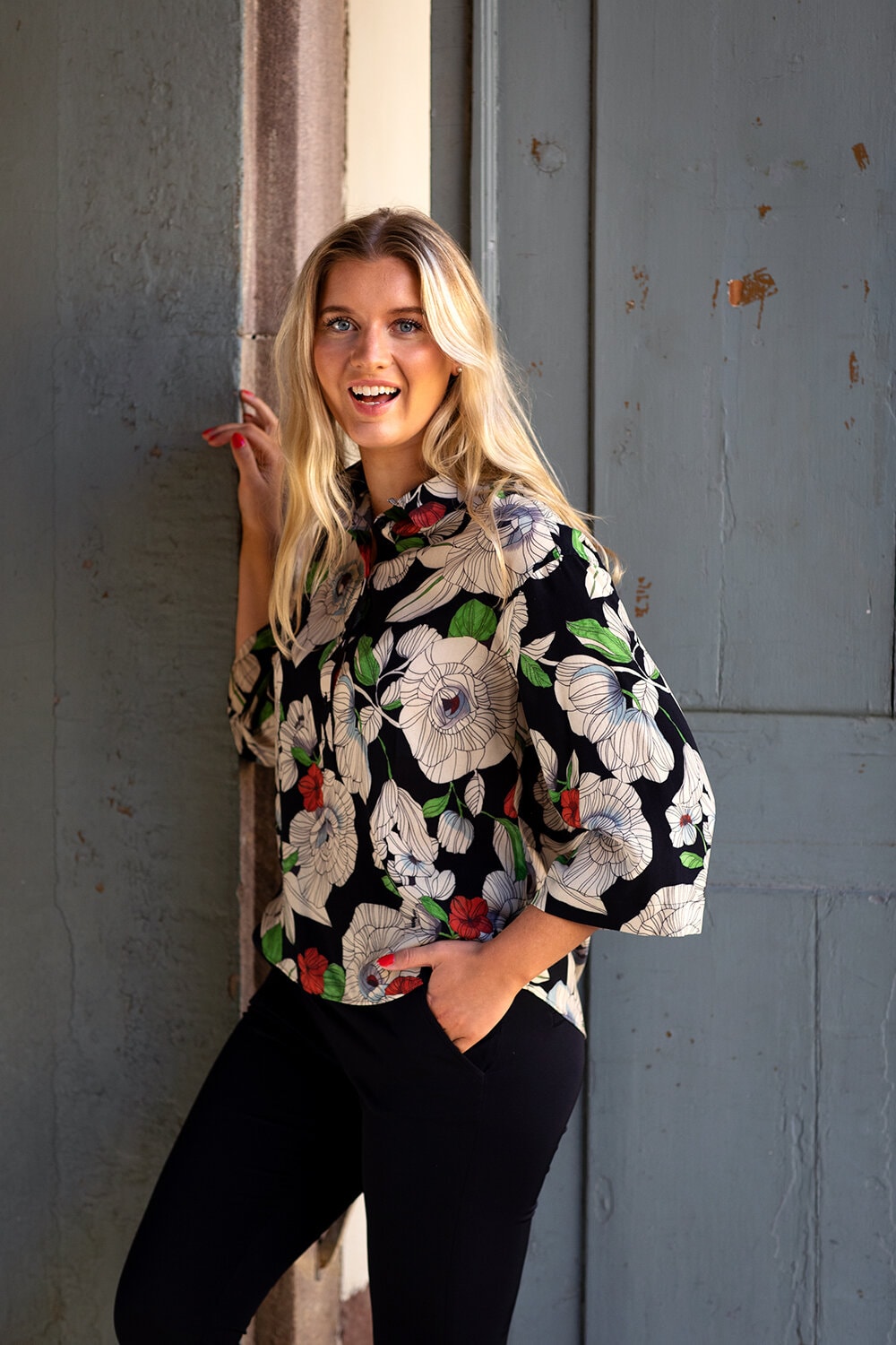 Laura blouse - valencia black