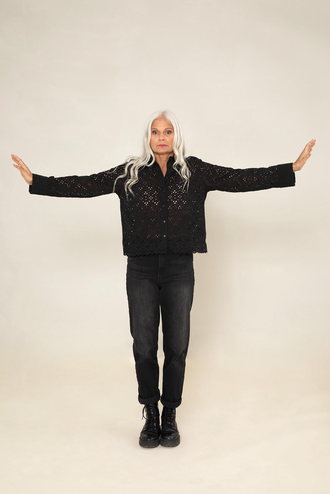 Ariana shirt - black