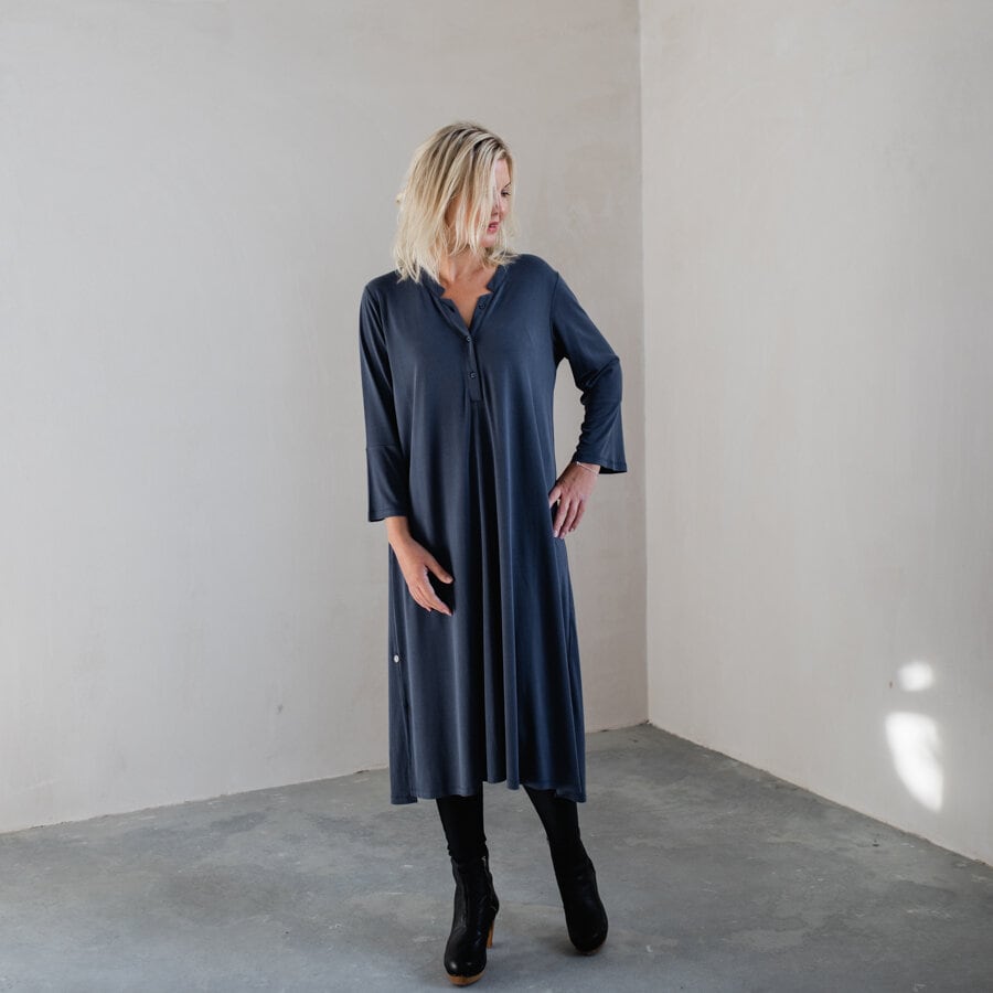 Date dress - indigo