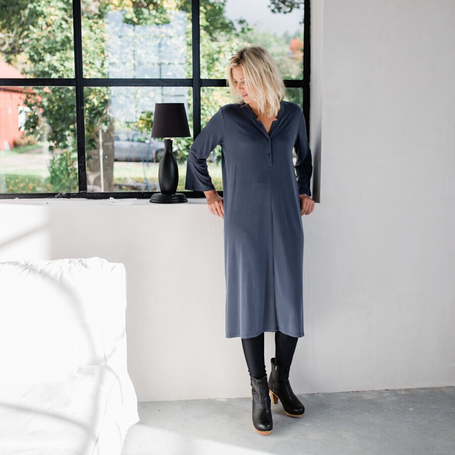 Date dress - indigo
