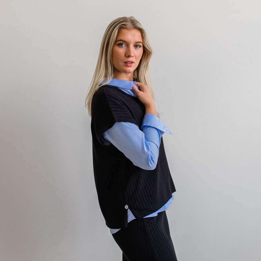 Tube knitted top - black